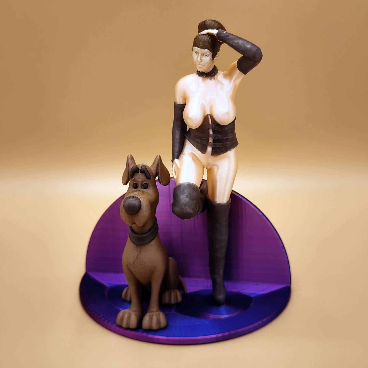 Figur Lola (einfarbig)