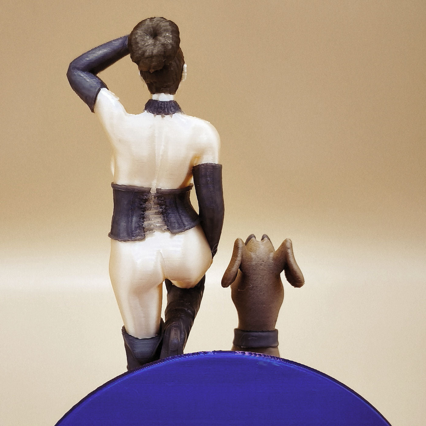 Figur Lola (einfarbig)